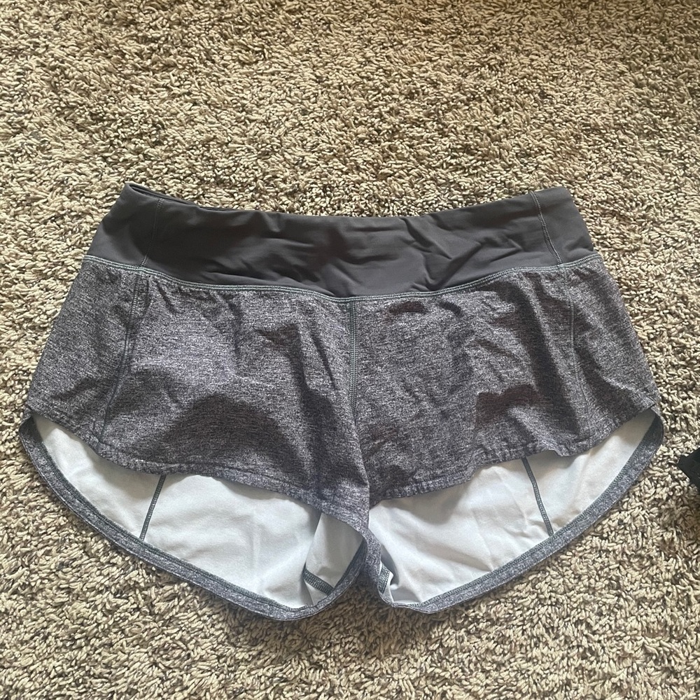 Lululemon Speed Up Shorts 2.5”